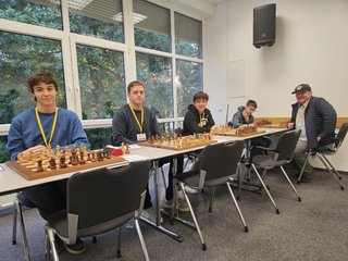 [Photo] NRW 1 vor Runde 1